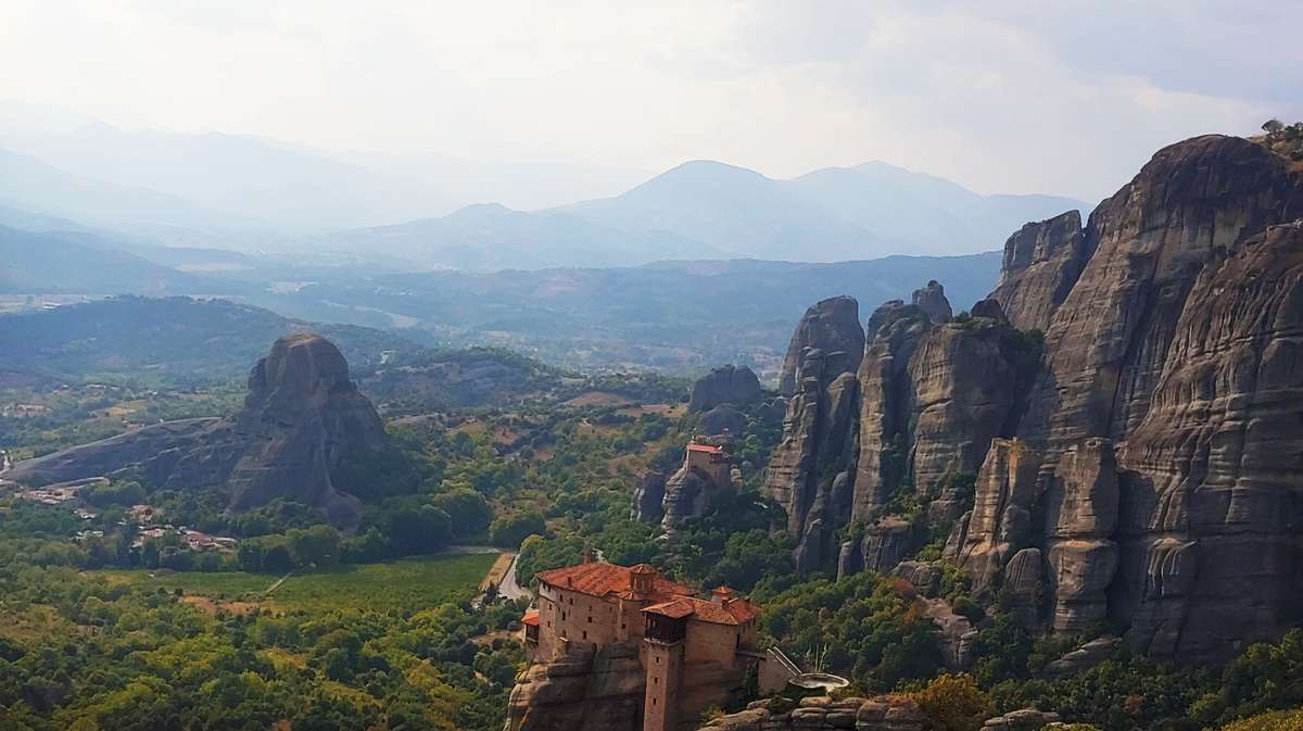 Visiting Meteora in Greece: Monasteries, Hiking Trails, and Tips