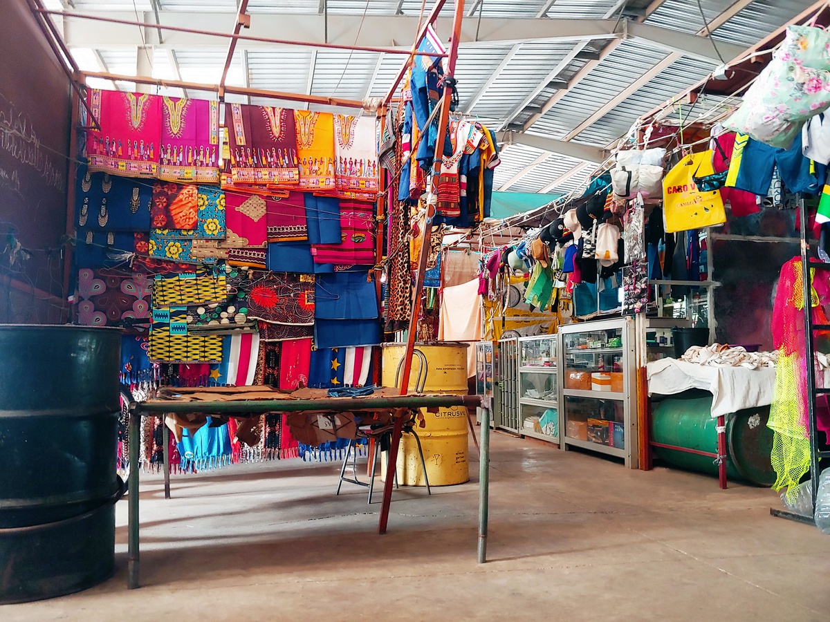 Puesto en el mercado municipal de Tarrafal, isla de Santiago, Cabo Verde