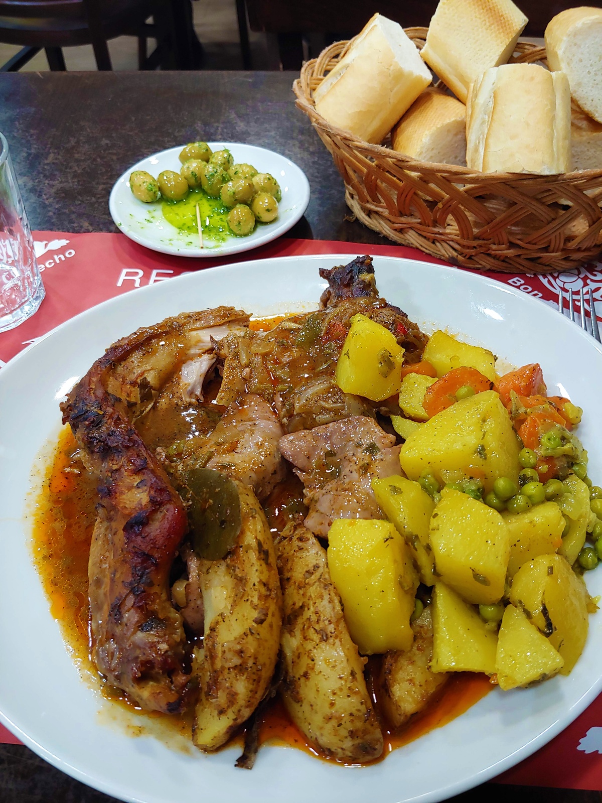 Plat marocain et méditerranéen à Barcelone