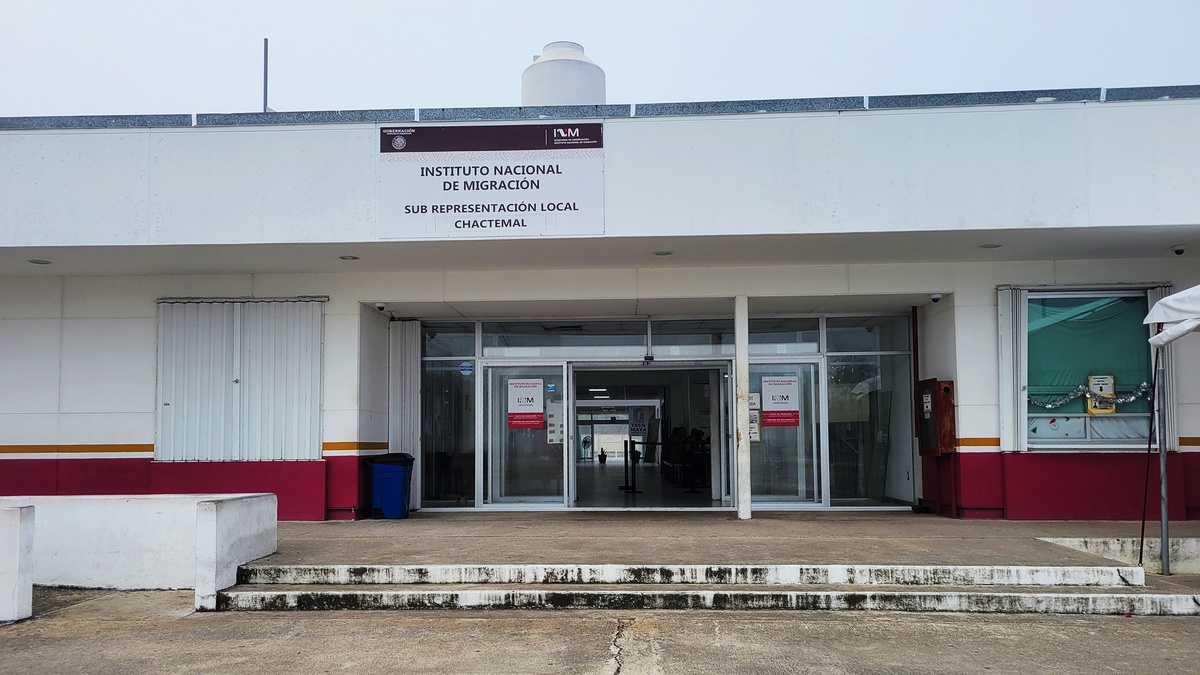 Bureau de l'immigration (Instituto Nacional de Migración) à la frontière de Chetumal, où les voyageurs quittent le Mexique avant d’entrer au Belize